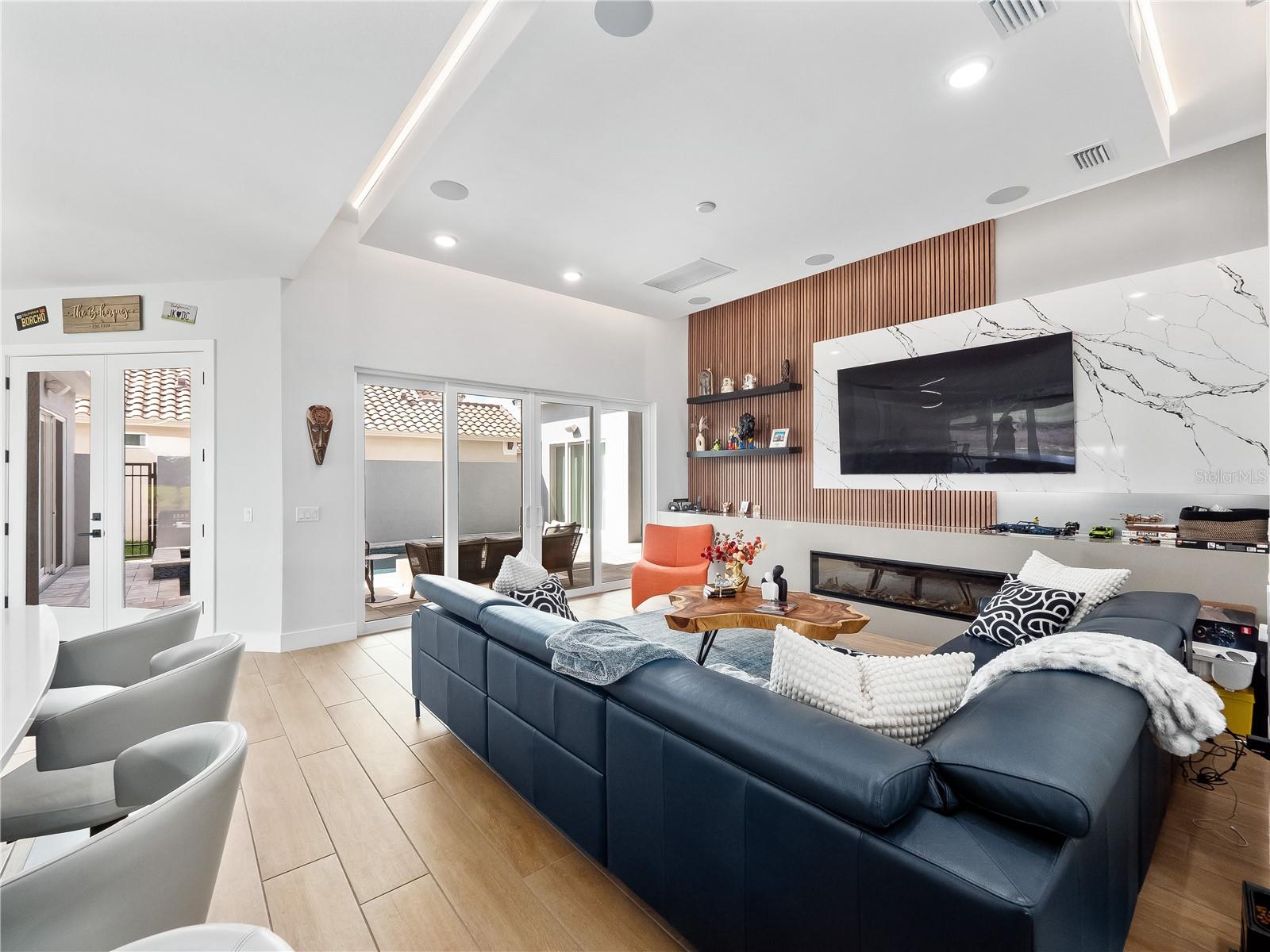 HAMPTON LNDG/PROVIDENCE - Residential Lease