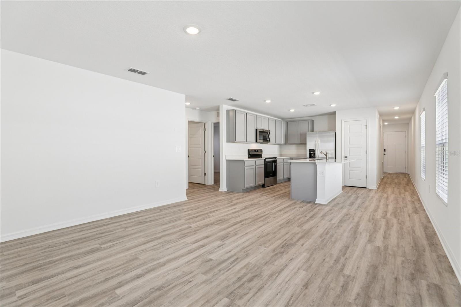 5377 WILLOW CREEK