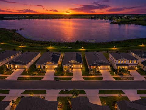Photo of 984 Griffon Avenue, Lake Alfred, FL 33850 (MLS # O6416703)