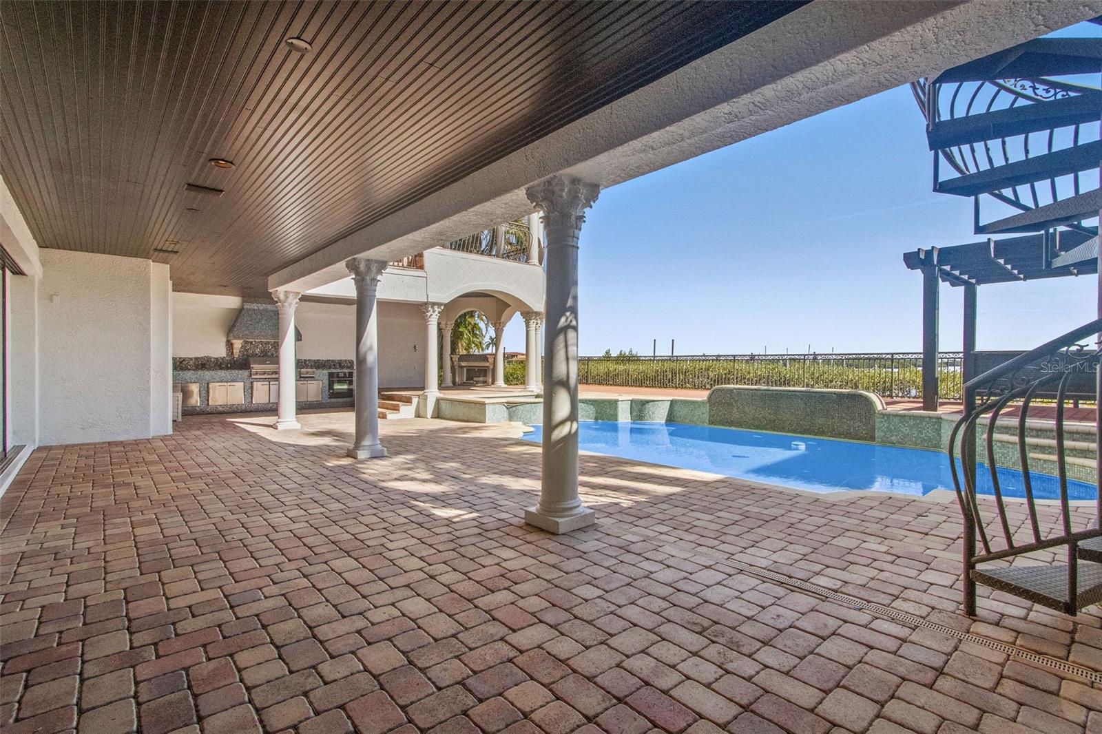 THE RESERVE OF OLD TAMPA BAY - Residential