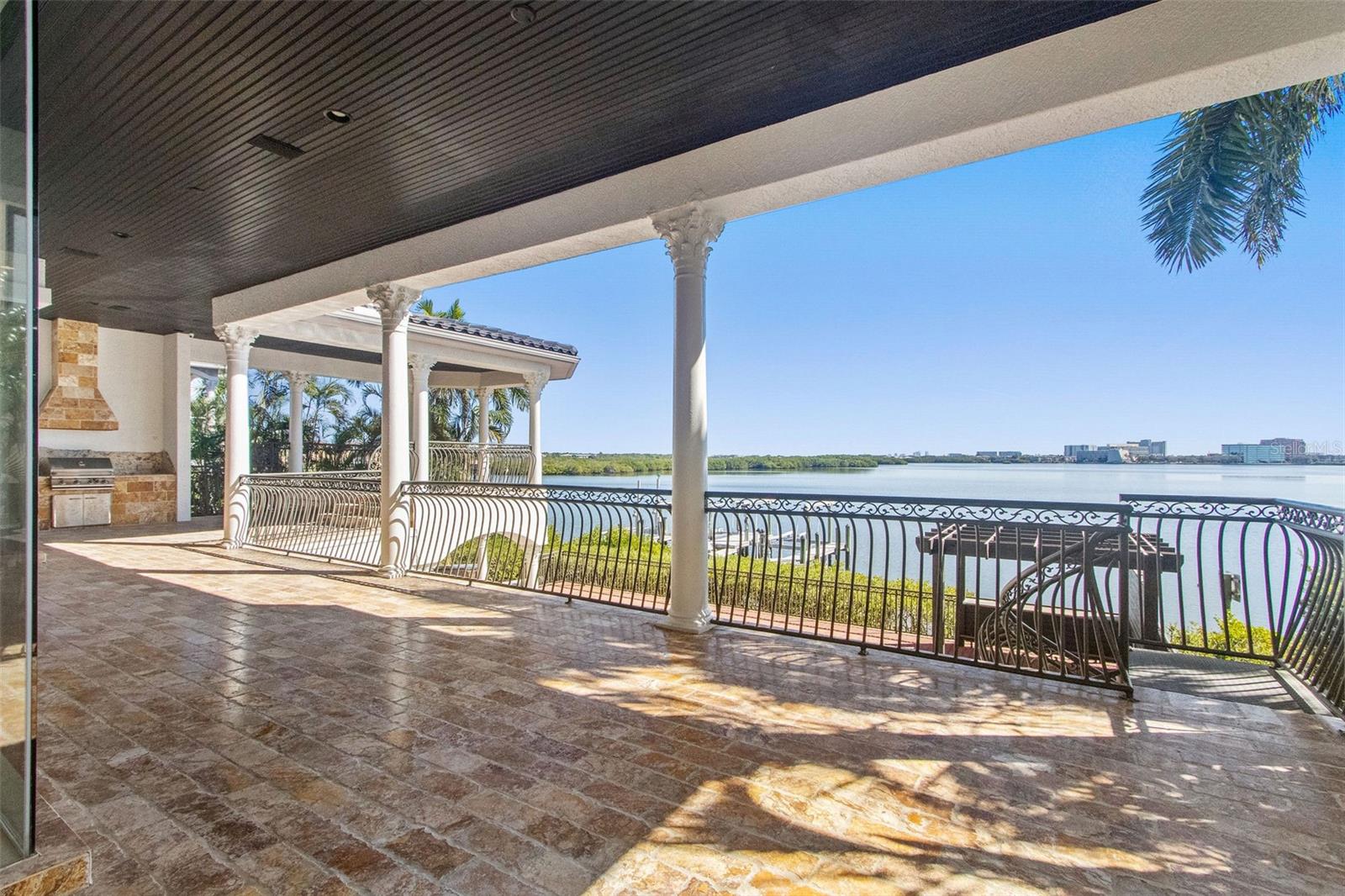 THE RESERVE OF OLD TAMPA BAY - Residential