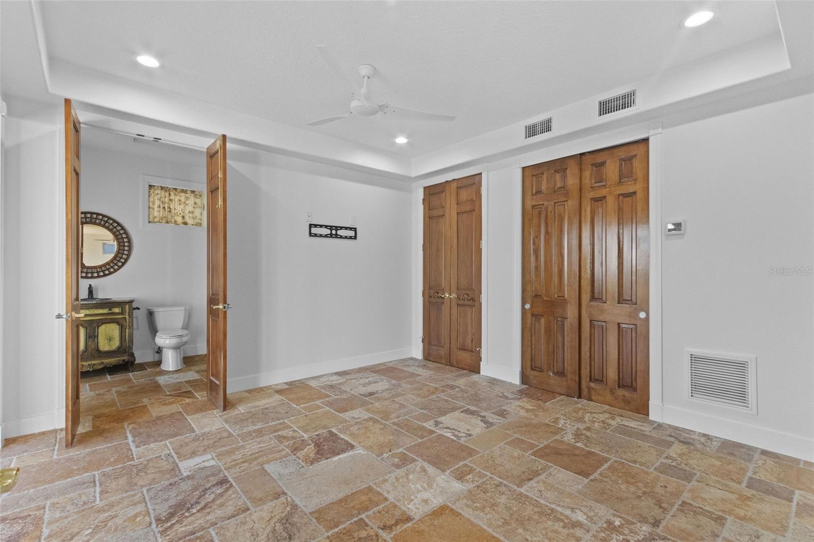 THE RESERVE OF OLD TAMPA BAY - Residential