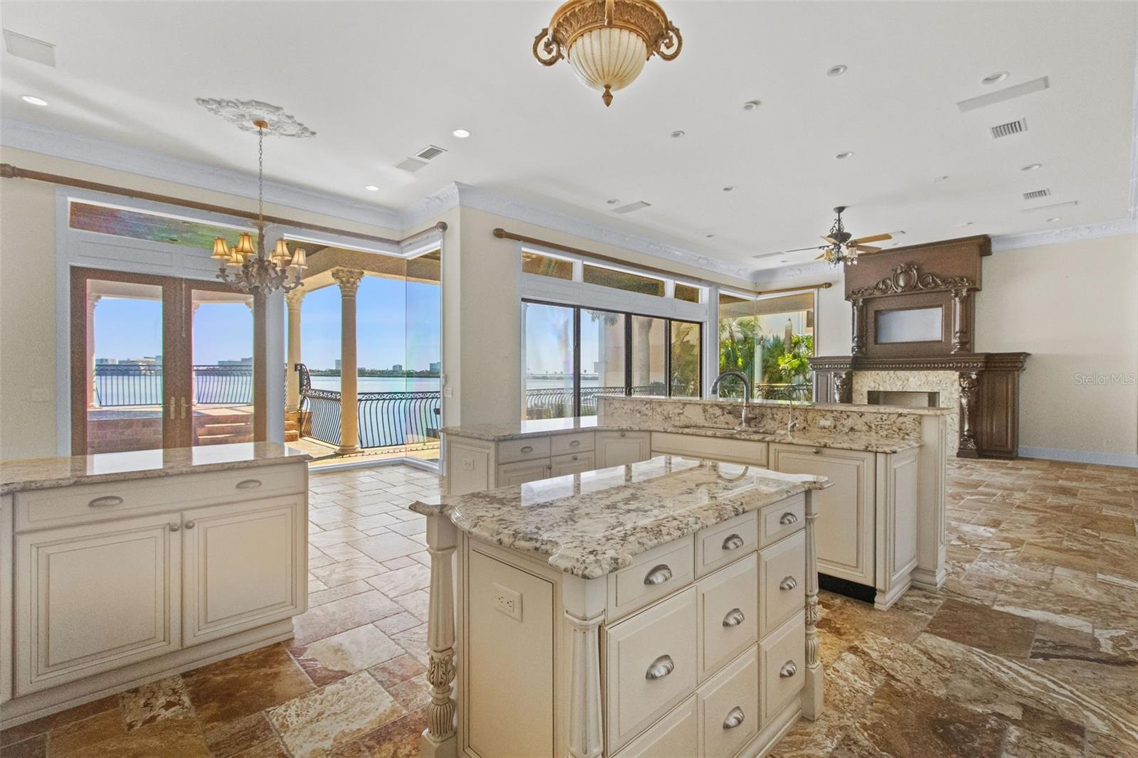 THE RESERVE OF OLD TAMPA BAY - Residential