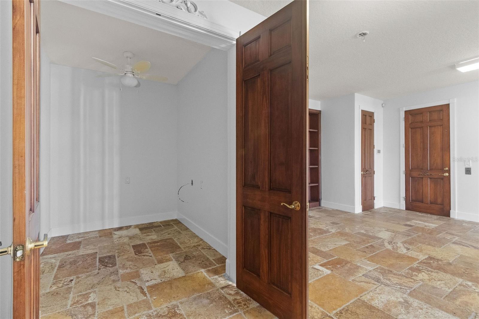 THE RESERVE OF OLD TAMPA BAY - Residential