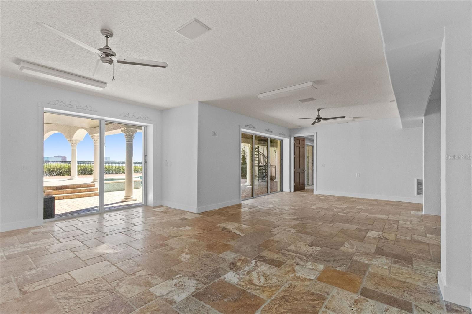 THE RESERVE OF OLD TAMPA BAY - Residential