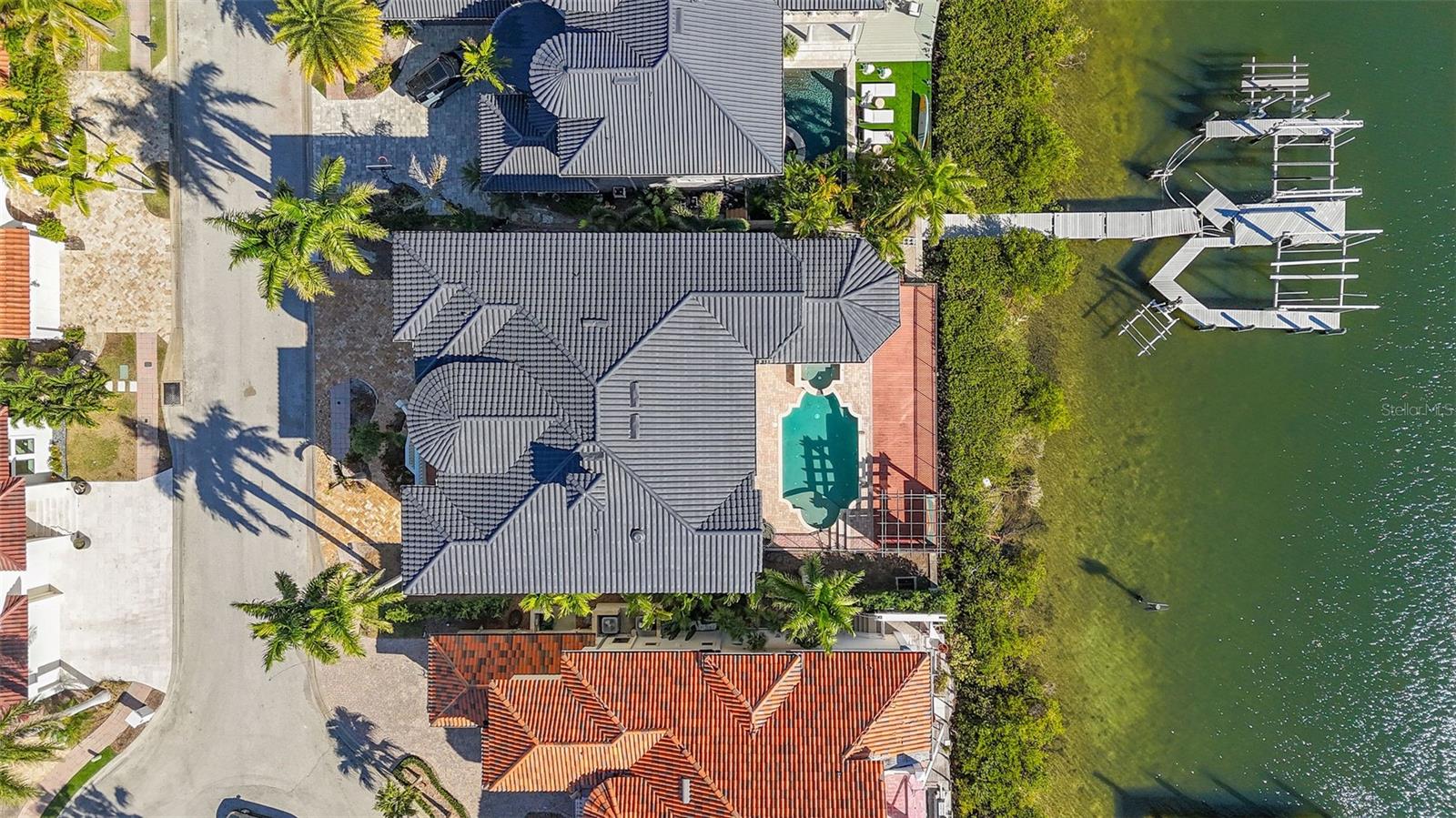 THE RESERVE OF OLD TAMPA BAY - Residential