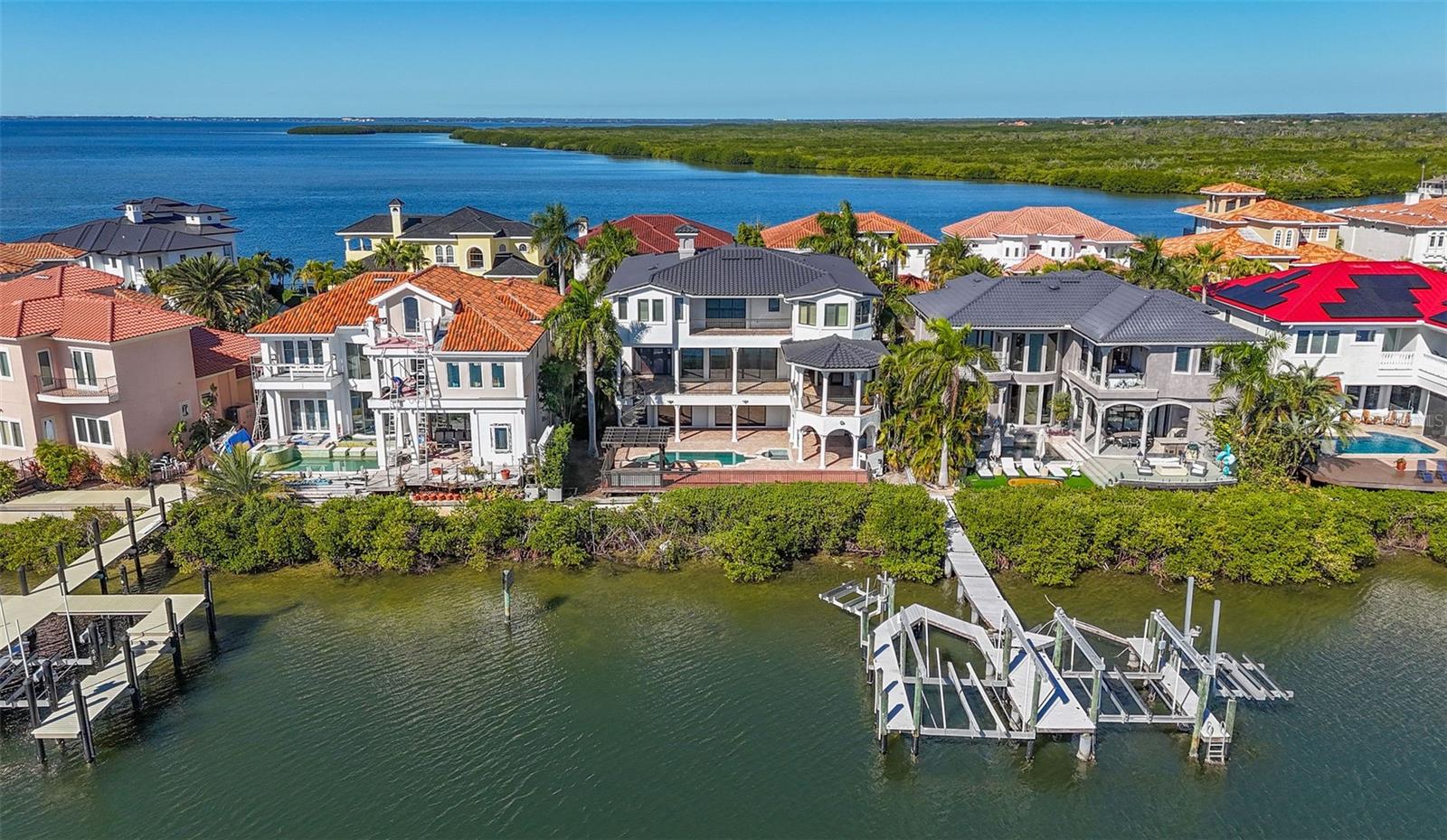 THE RESERVE OF OLD TAMPA BAY - Residential