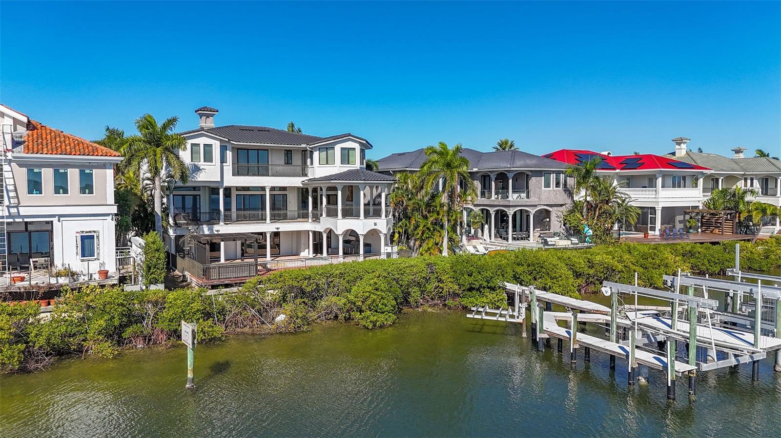 THE RESERVE OF OLD TAMPA BAY - Residential