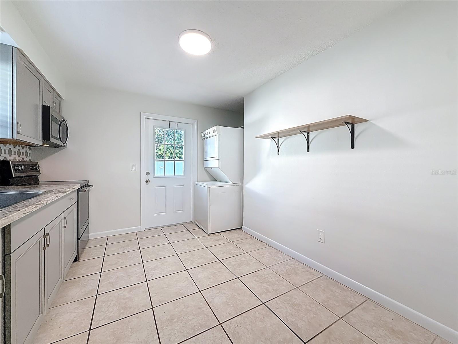 BREEZY ACRES PARK - Residential