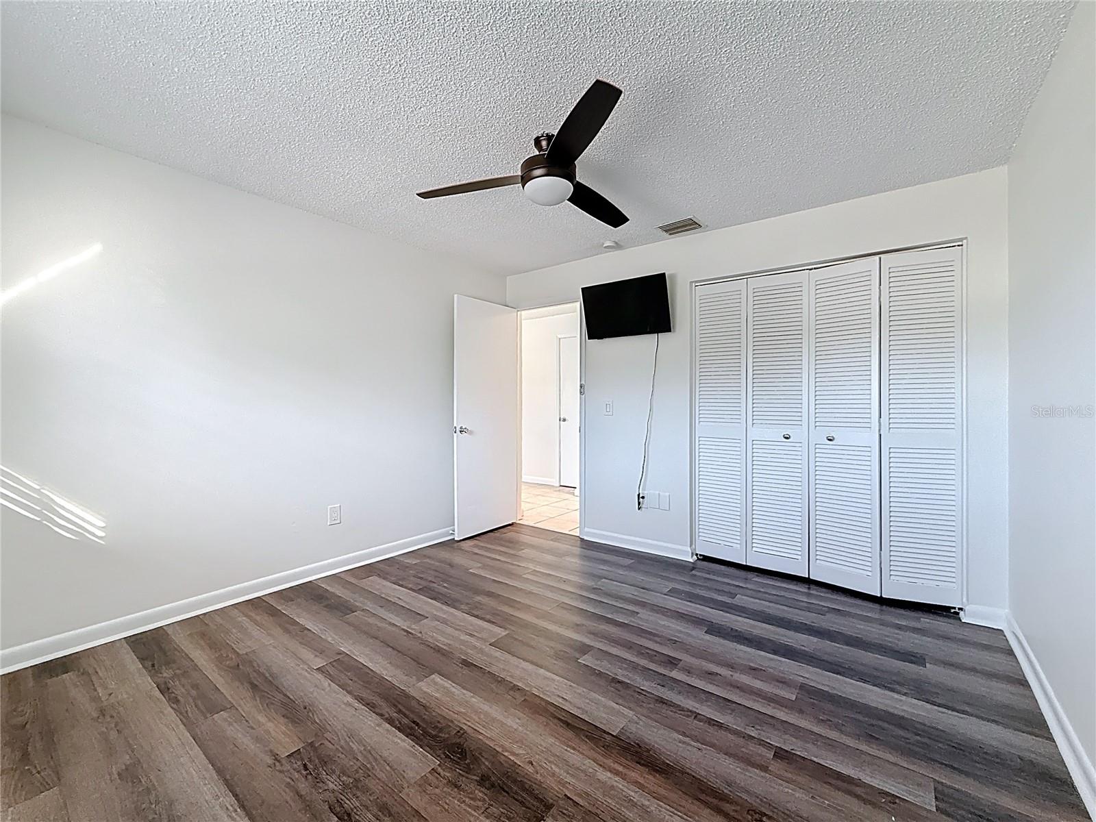 BREEZY ACRES PARK - Residential