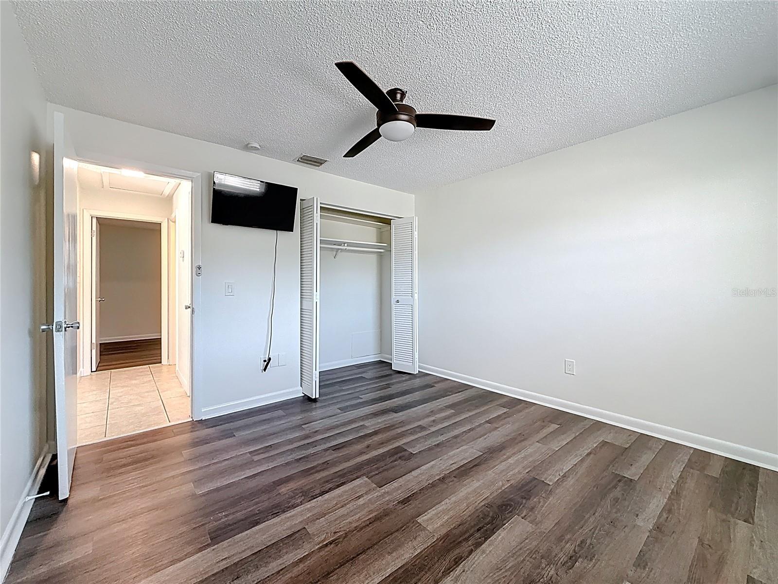BREEZY ACRES PARK - Residential