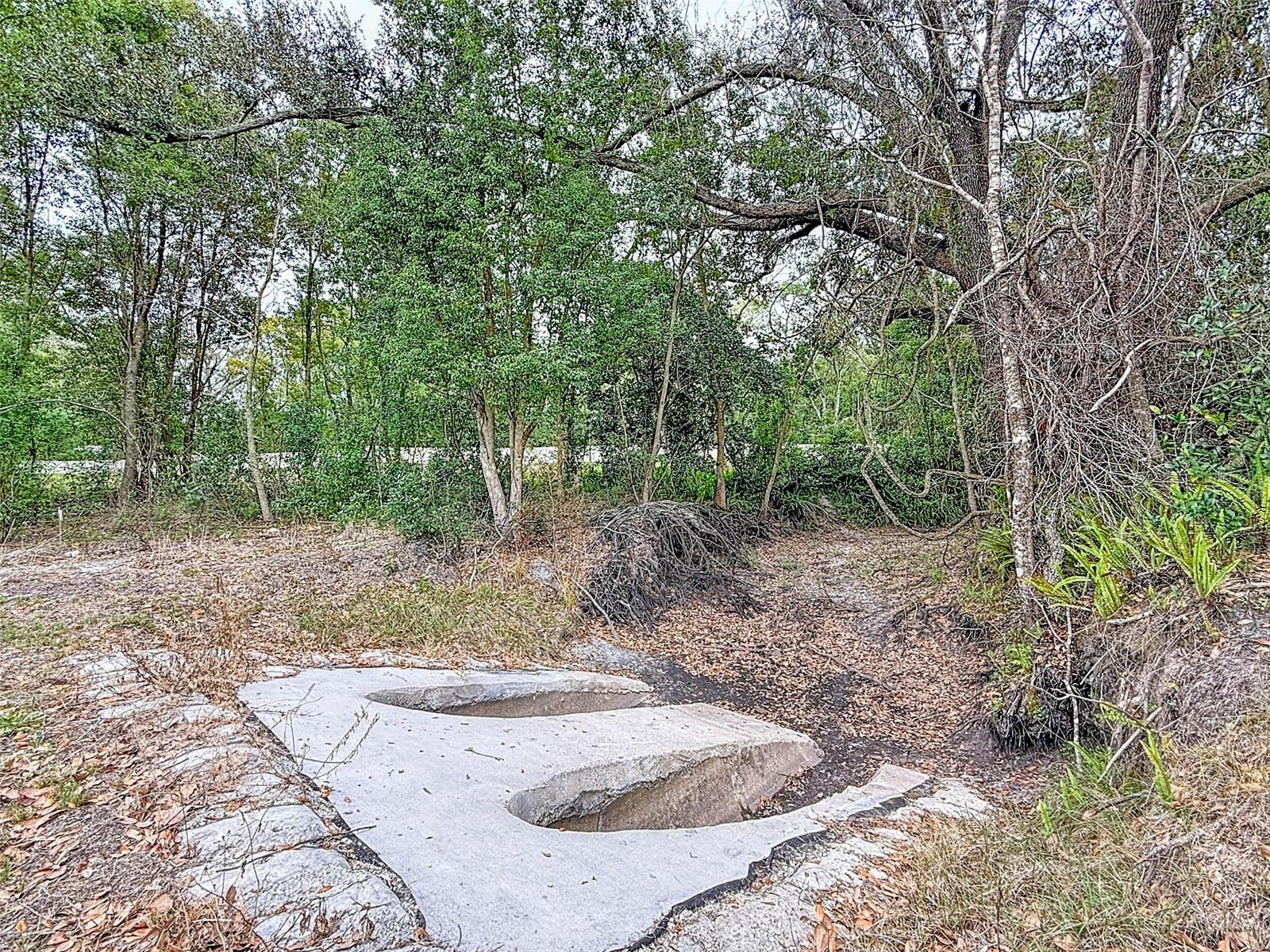 SUNSET ESTATES - Land