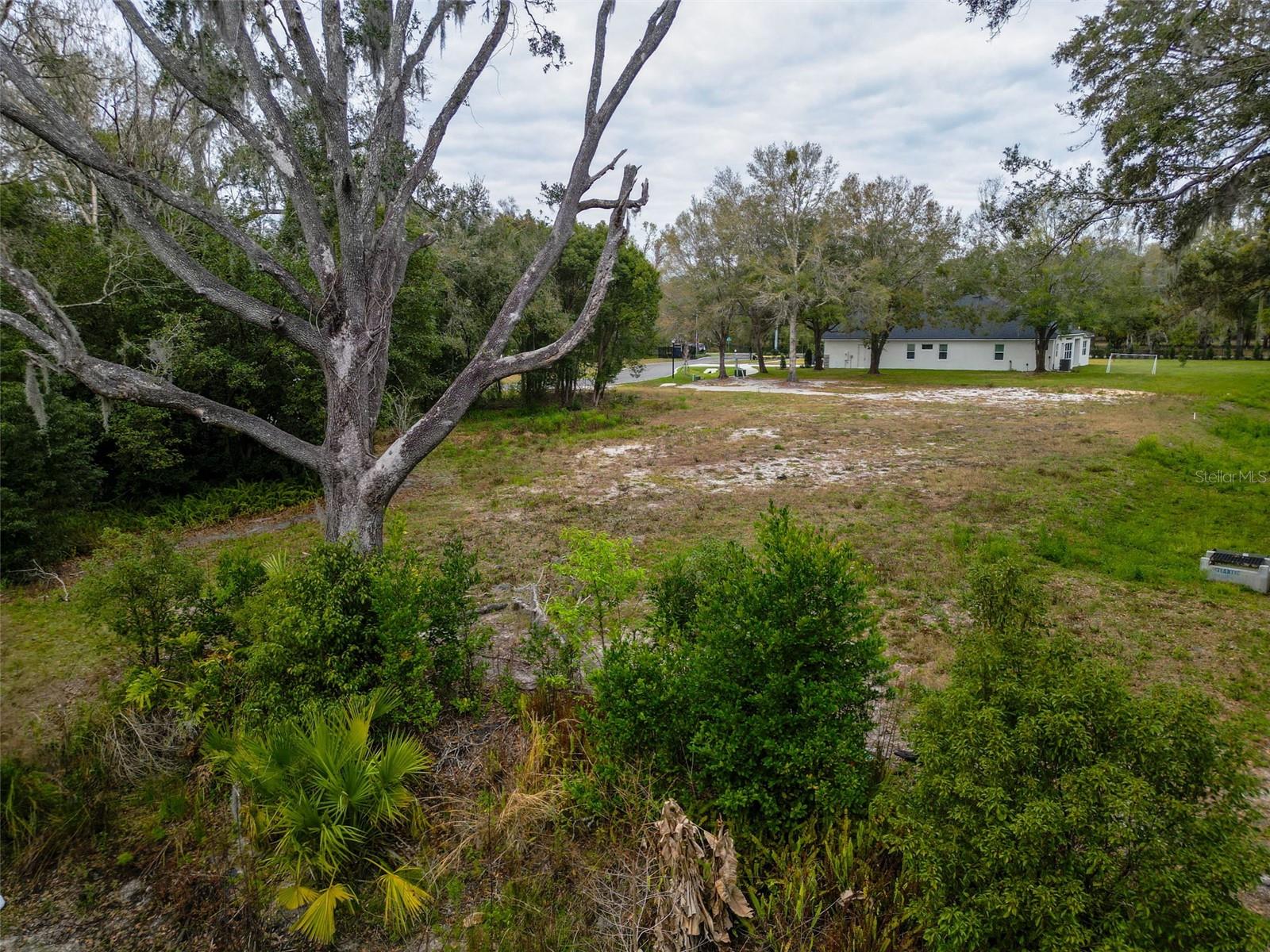 SUNSET ESTATES - Land