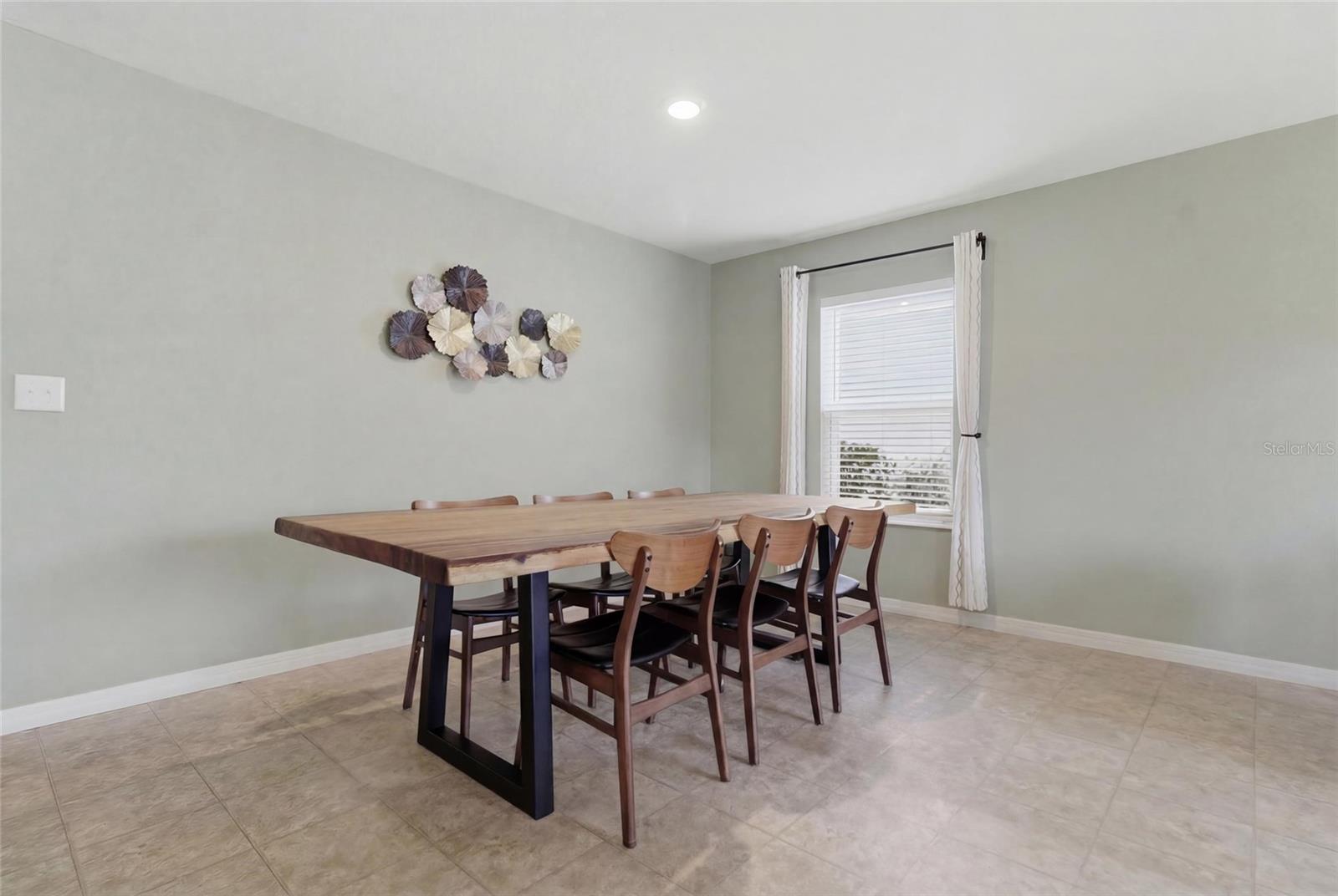 MIRABELLA - Residential