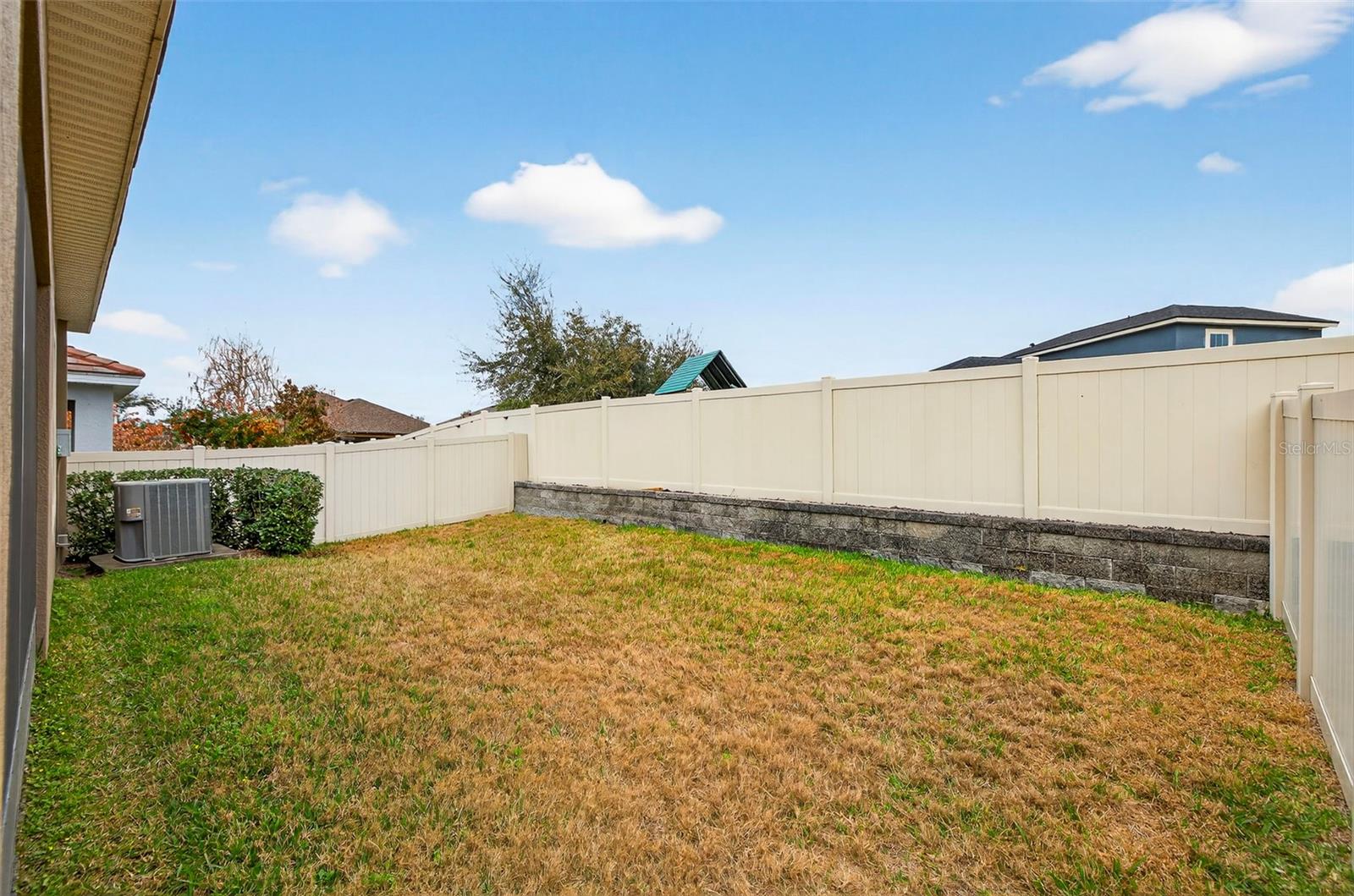 LA COLLINA PH 1A - Residential