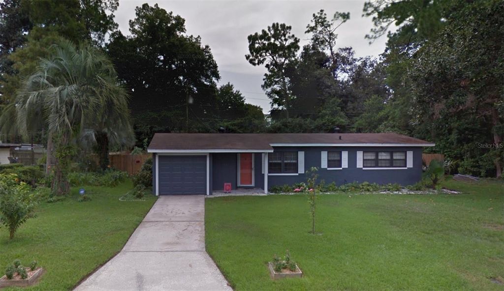 Photo of 1311 NE 18th Avenue, Gainesville, FL 32609 (MLS # GC537351)