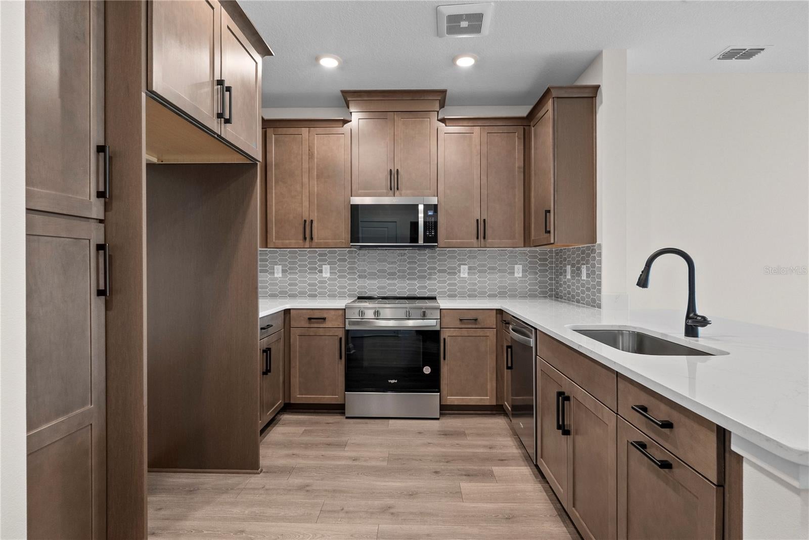7545 LAUREATE BOULEVARD 7404