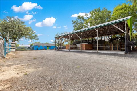 Tiny photo for 816 NW 30th Avenue, Ocala, FL 34475 (MLS # OM722134)