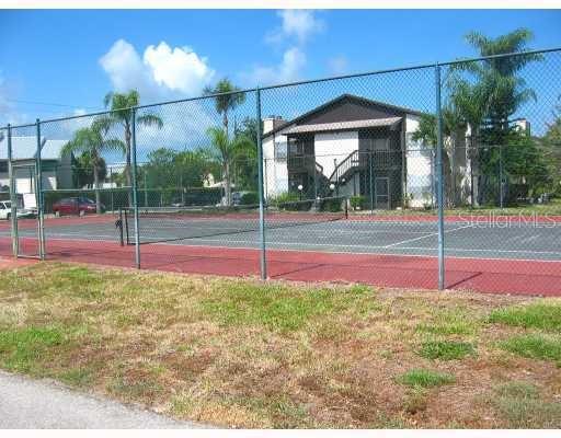 MIRROR LAKE SEC 3 - Residential Lease