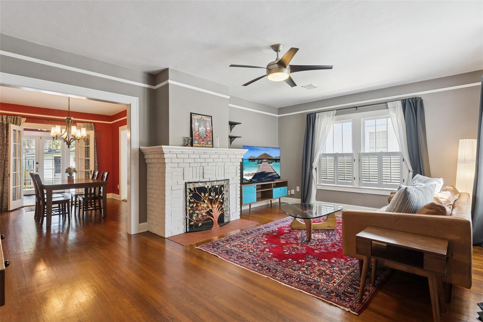 12 N THORNTON AVENUE