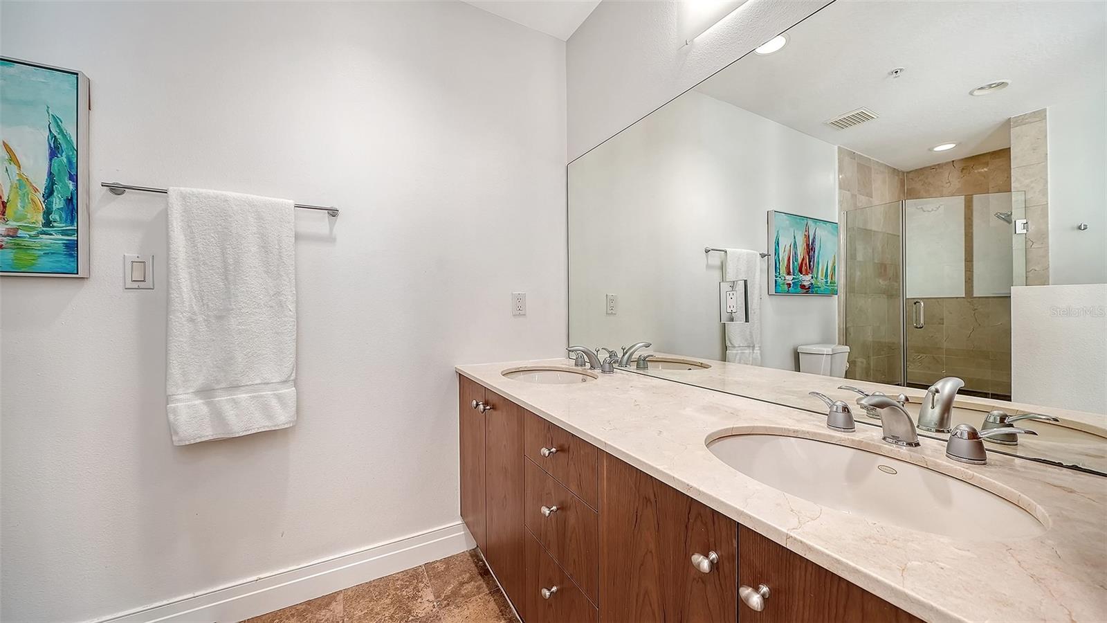 MARQUEE EN VILLE - Residential