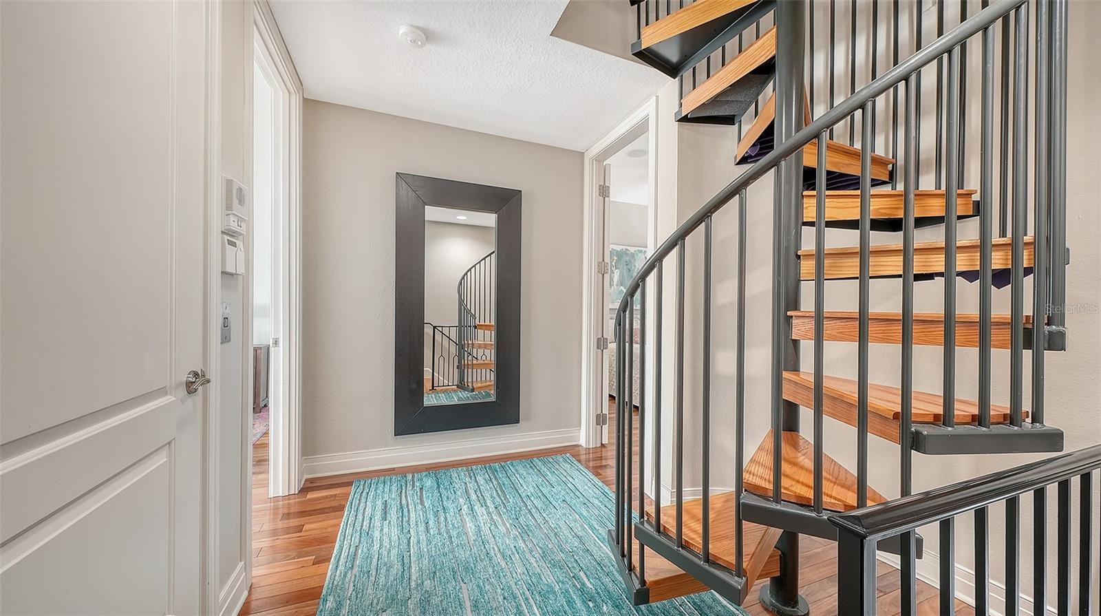 MARQUEE EN VILLE - Residential