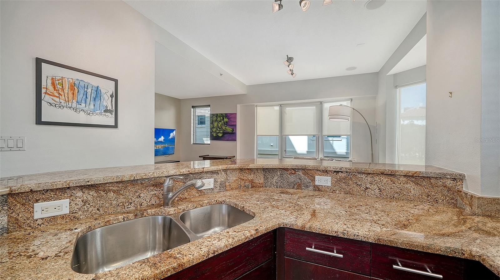 MARQUEE EN VILLE - Residential