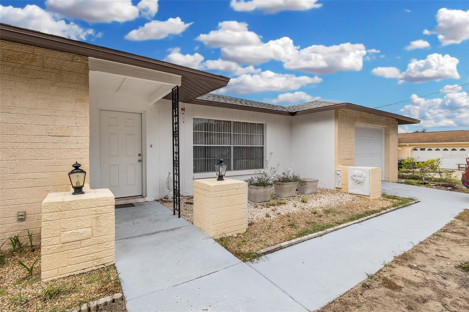 SPRING HILL - Residential