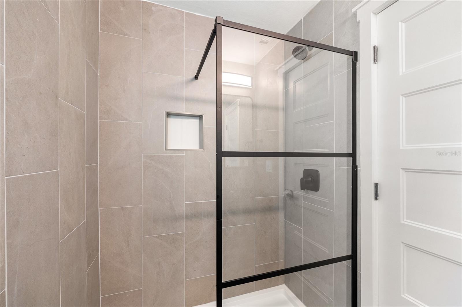 NORTH MADEIRA SHORES - Residential Lease