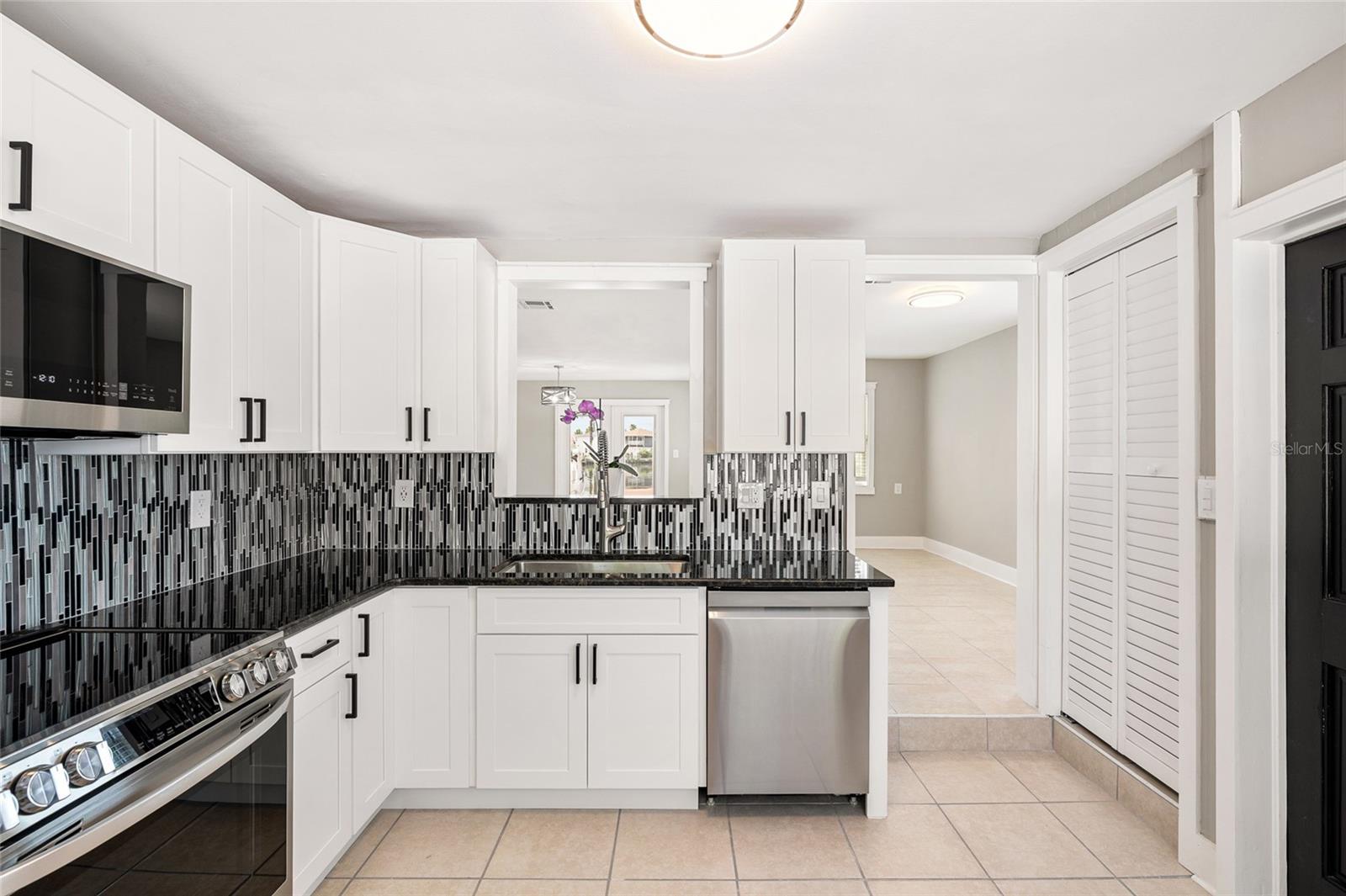 NORTH MADEIRA SHORES - Residential Lease