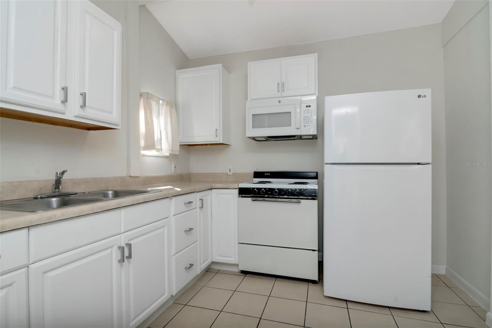 ARCADIAN HEIGHTS - Residential