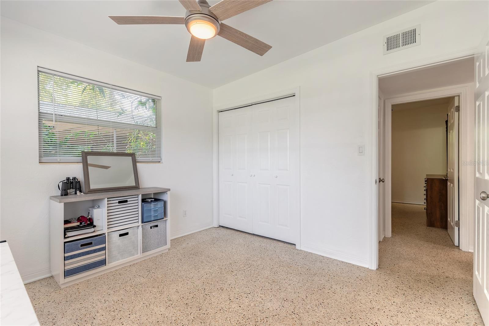 RONNIE CIRCLE - Residential