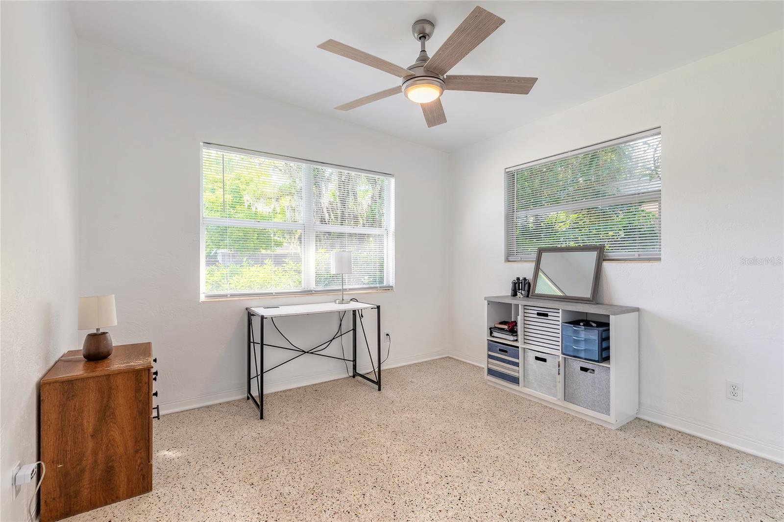 RONNIE CIRCLE - Residential