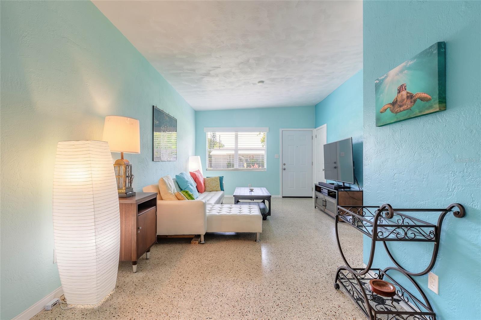 RONNIE CIRCLE - Residential