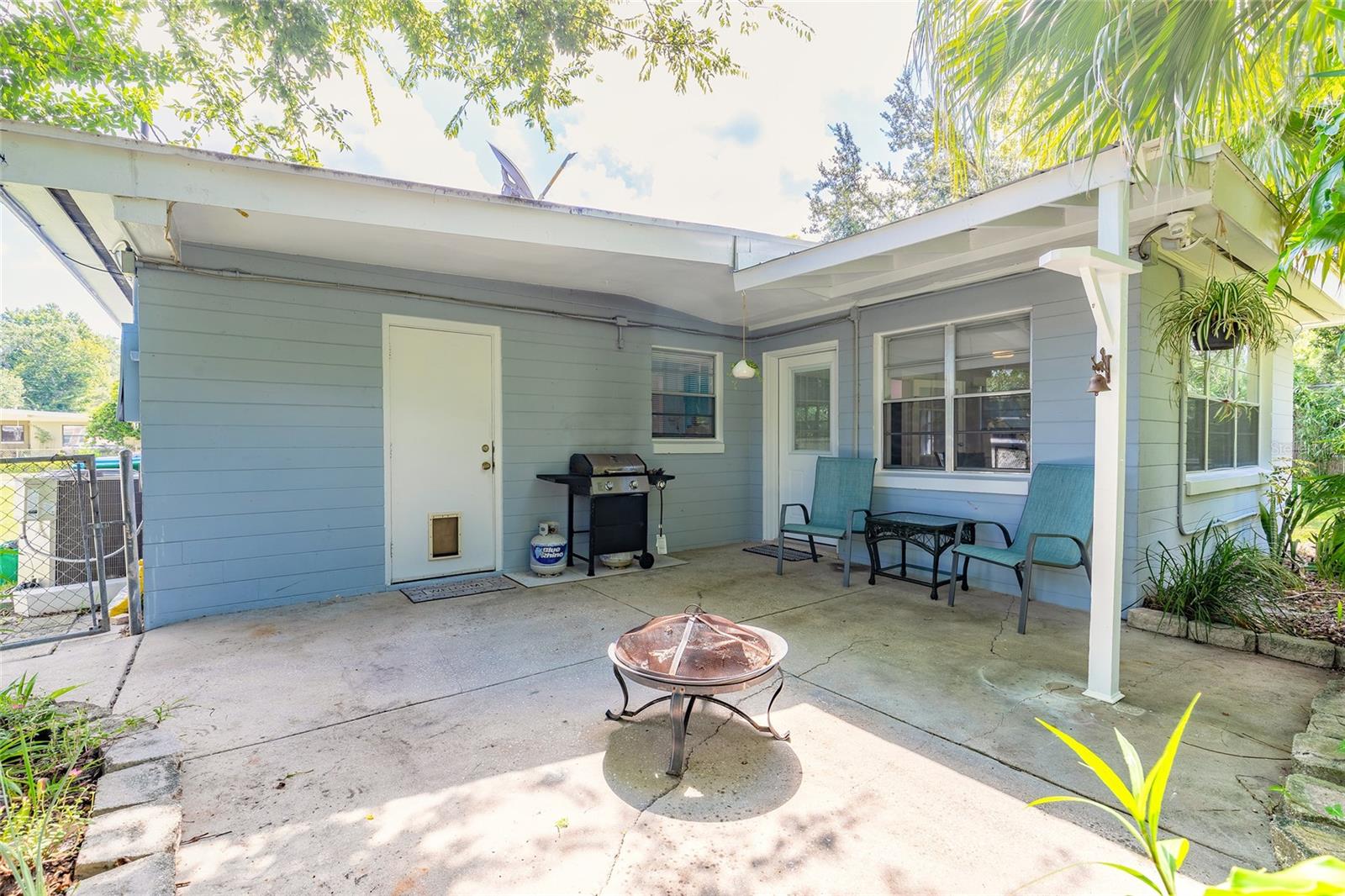 RONNIE CIRCLE - Residential