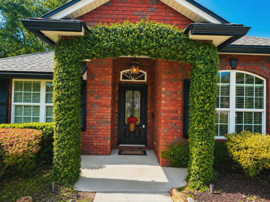 Photo of 96095 Gravel Creek Drive, Yulee, FL 32097 (MLS # V4949784)