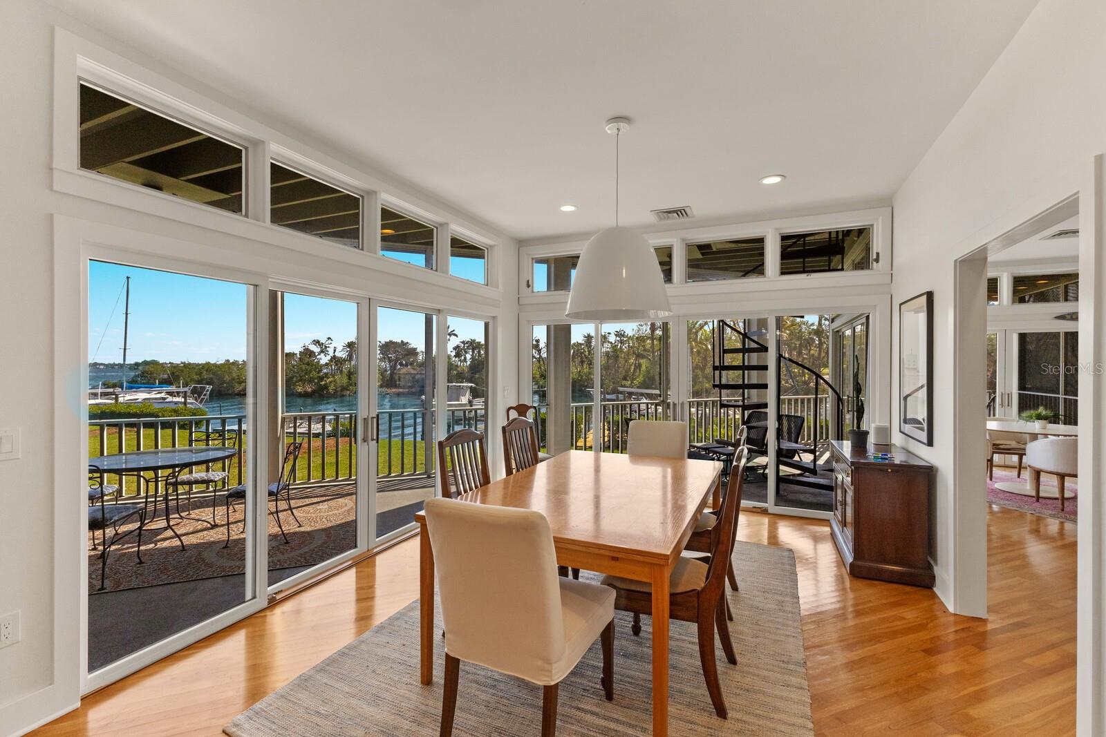 RIVERSIDE TERRACE - Residential