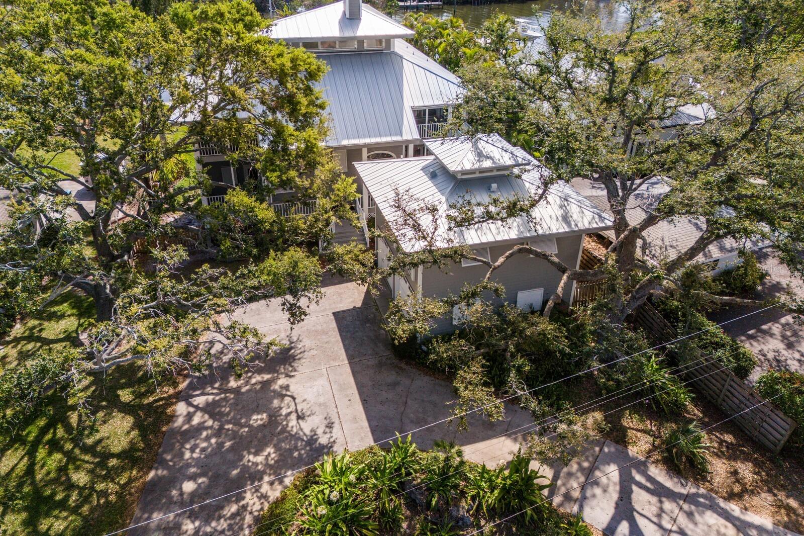 RIVERSIDE TERRACE - Residential