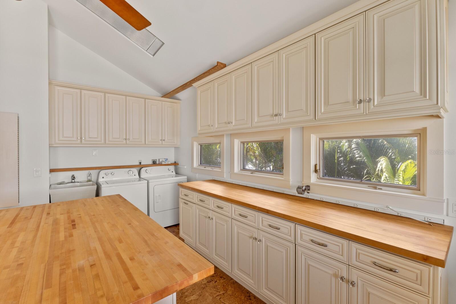 RIVERSIDE TERRACE - Residential