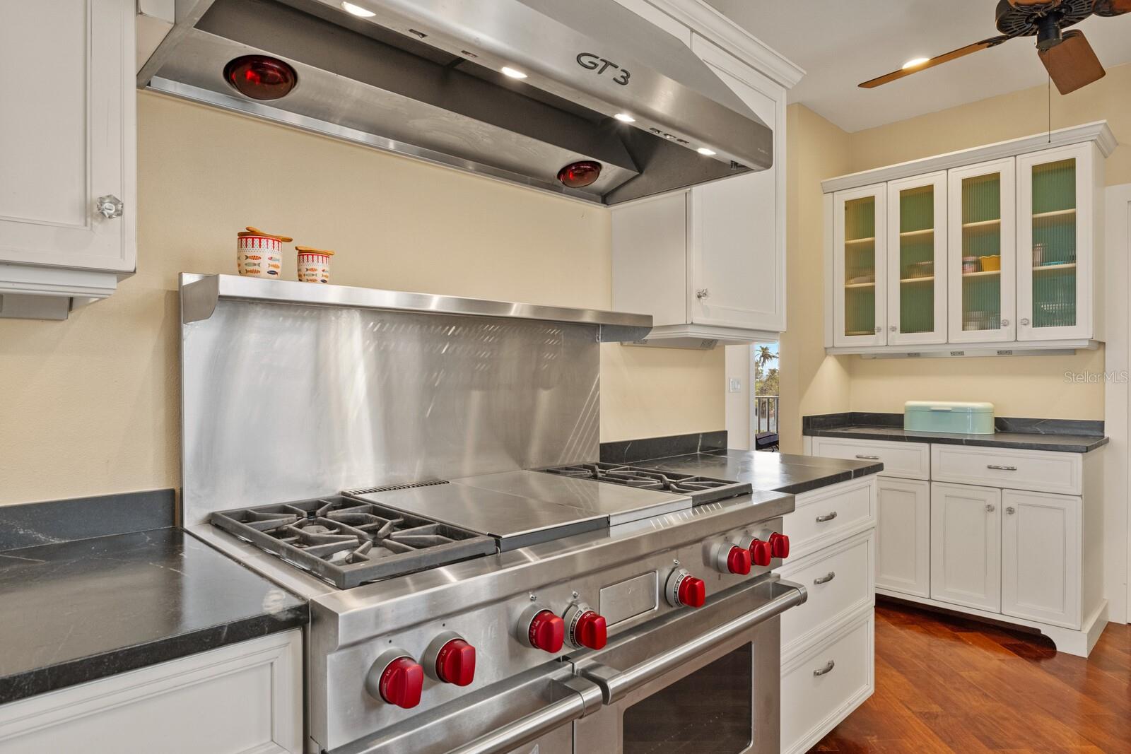 RIVERSIDE TERRACE - Residential