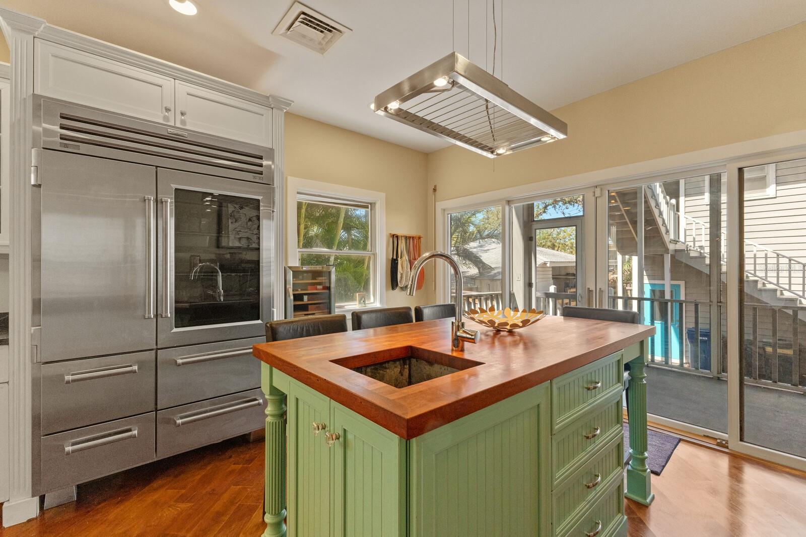 RIVERSIDE TERRACE - Residential