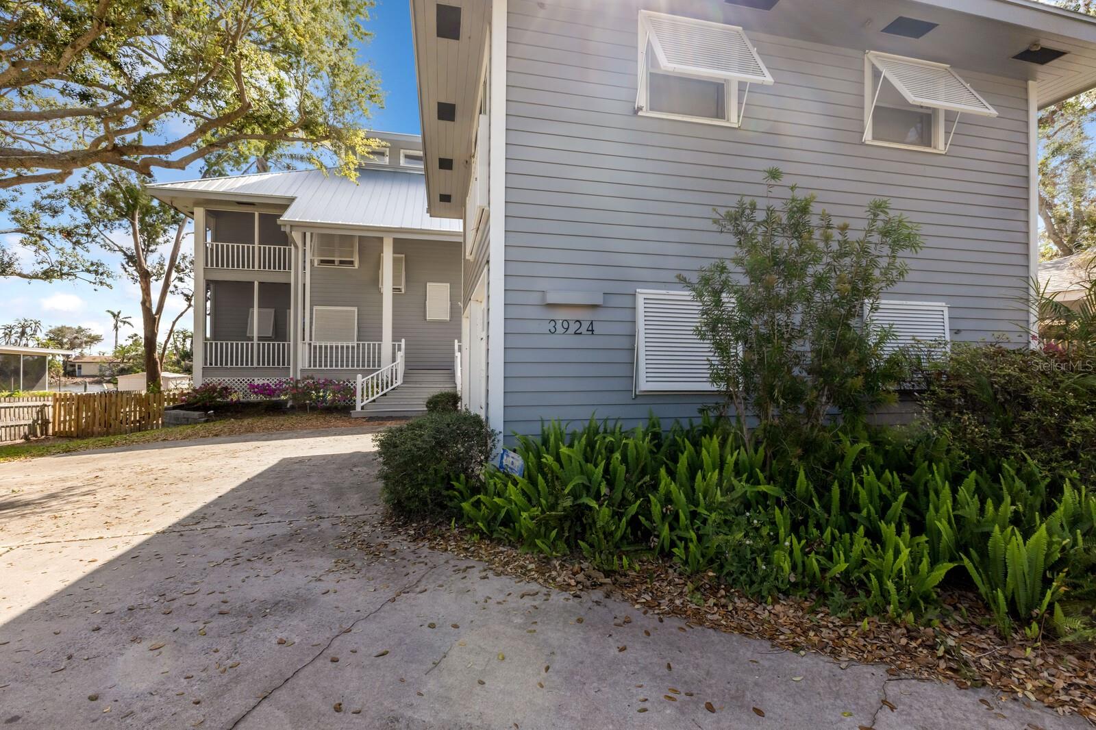 RIVERSIDE TERRACE - Residential