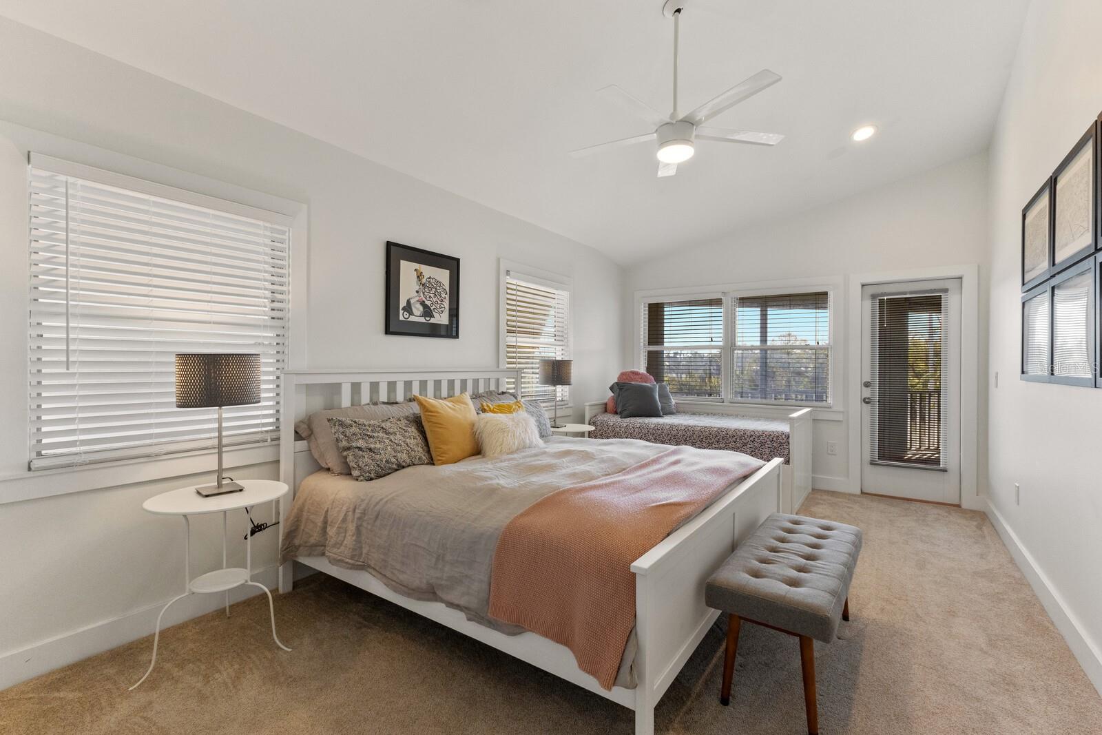 RIVERSIDE TERRACE - Residential