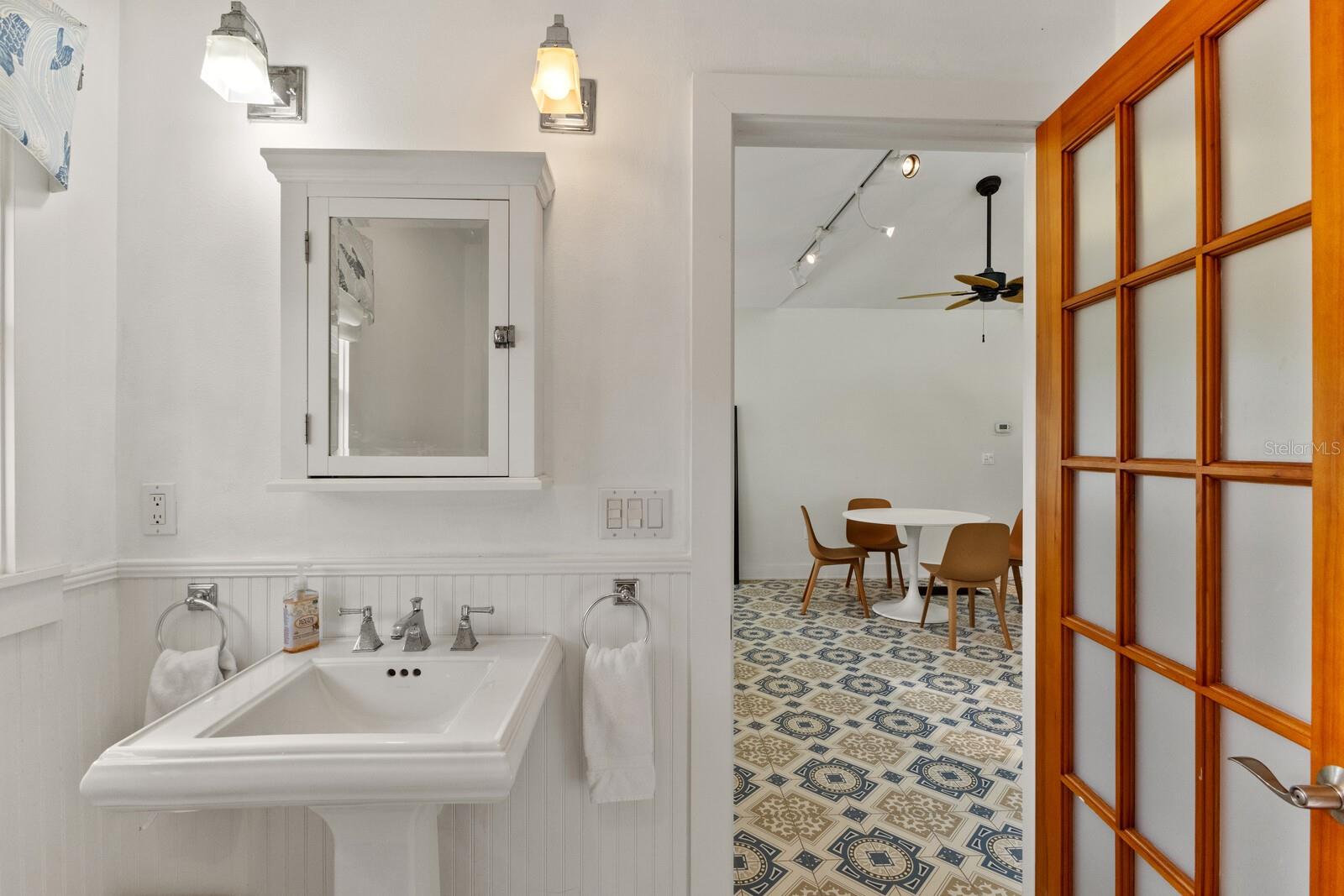 RIVERSIDE TERRACE - Residential