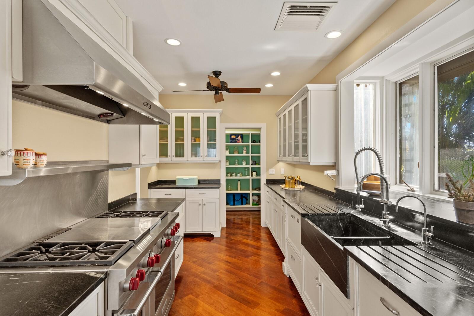 RIVERSIDE TERRACE - Residential