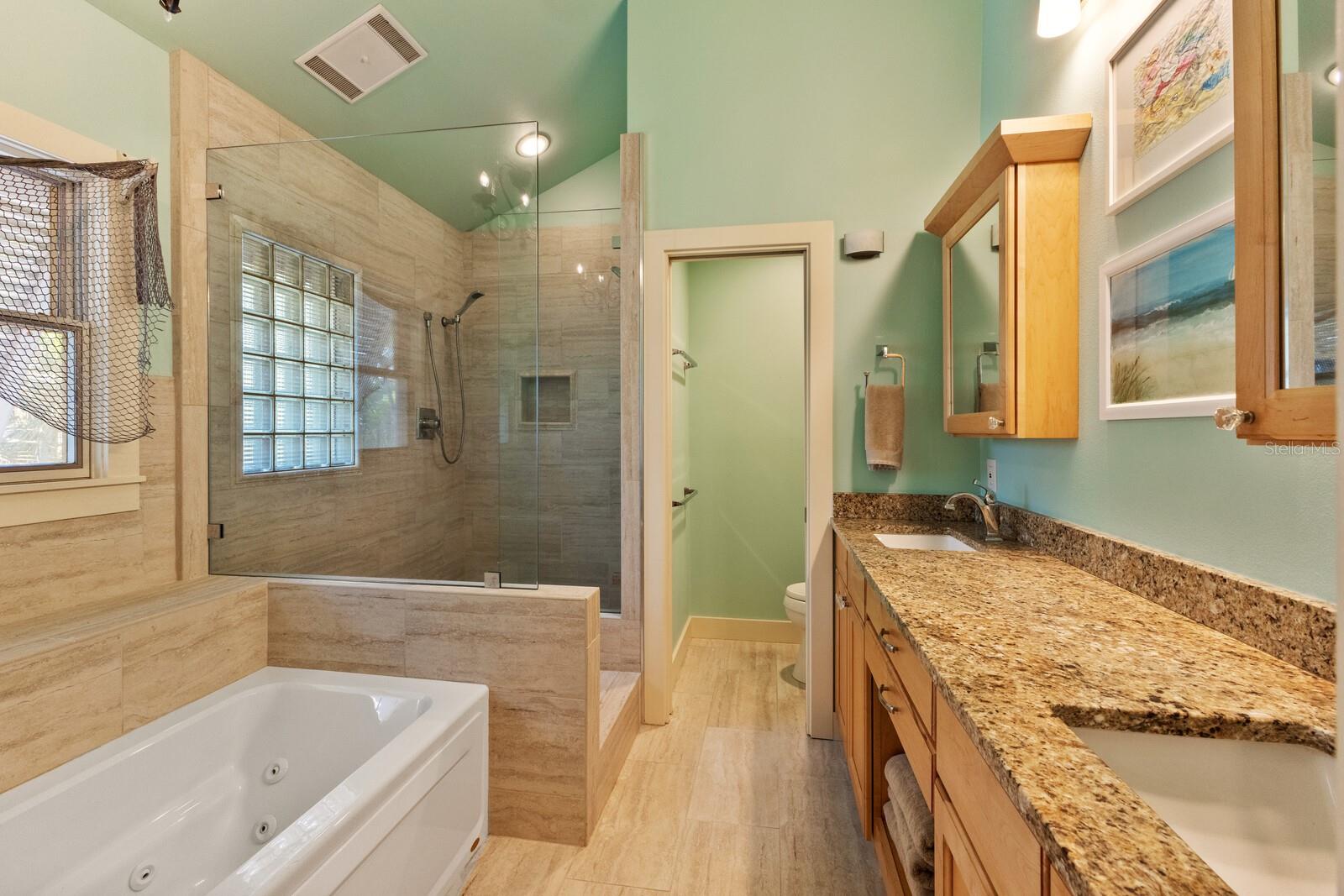 RIVERSIDE TERRACE - Residential