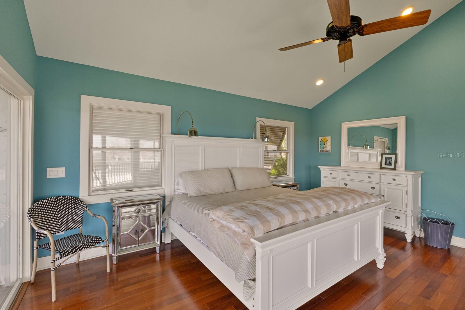 RIVERSIDE TERRACE - Residential