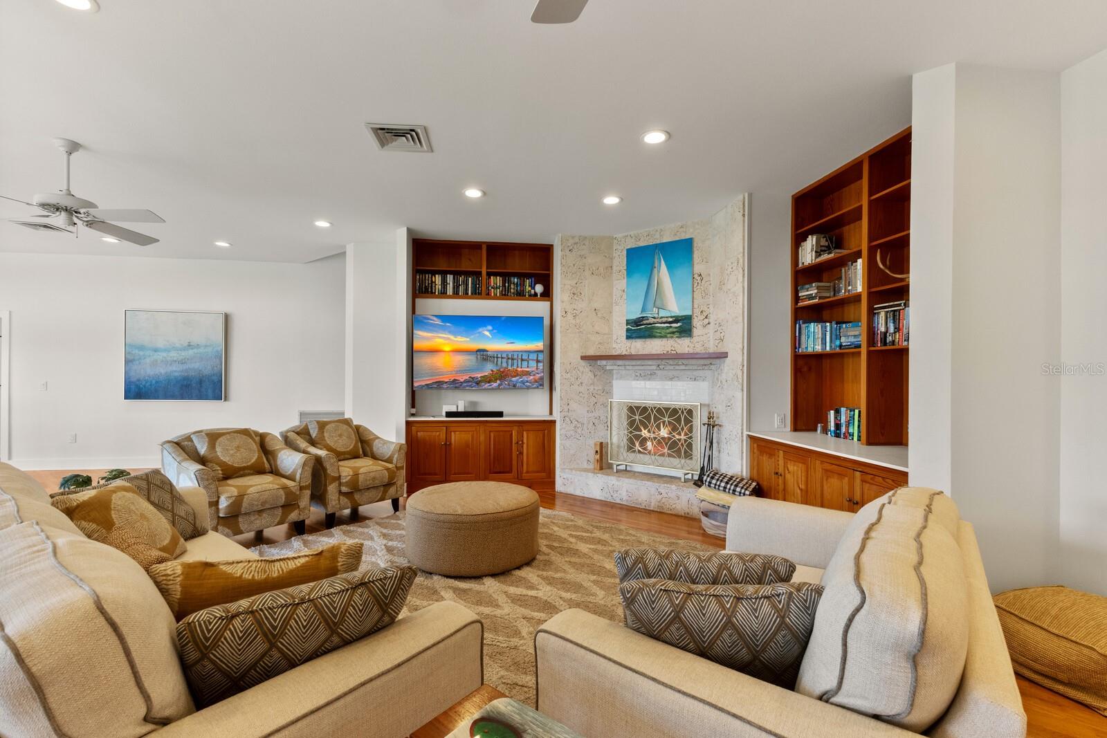 RIVERSIDE TERRACE - Residential