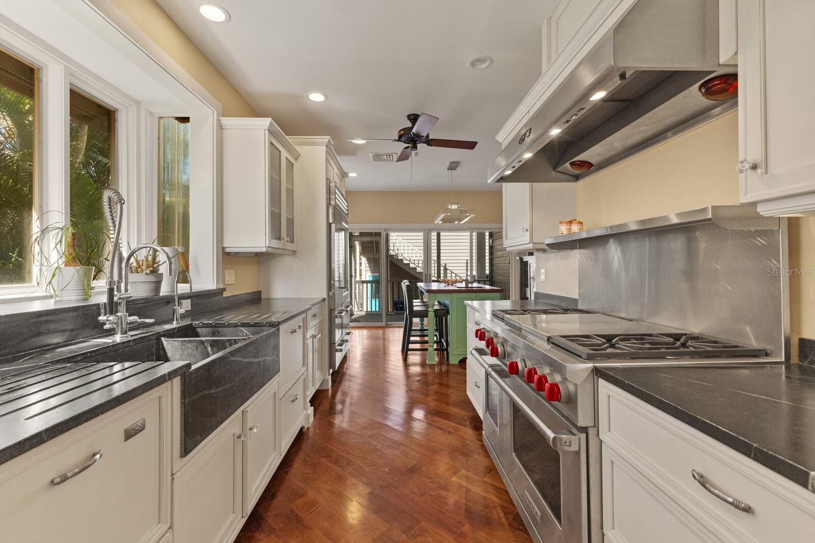 RIVERSIDE TERRACE - Residential