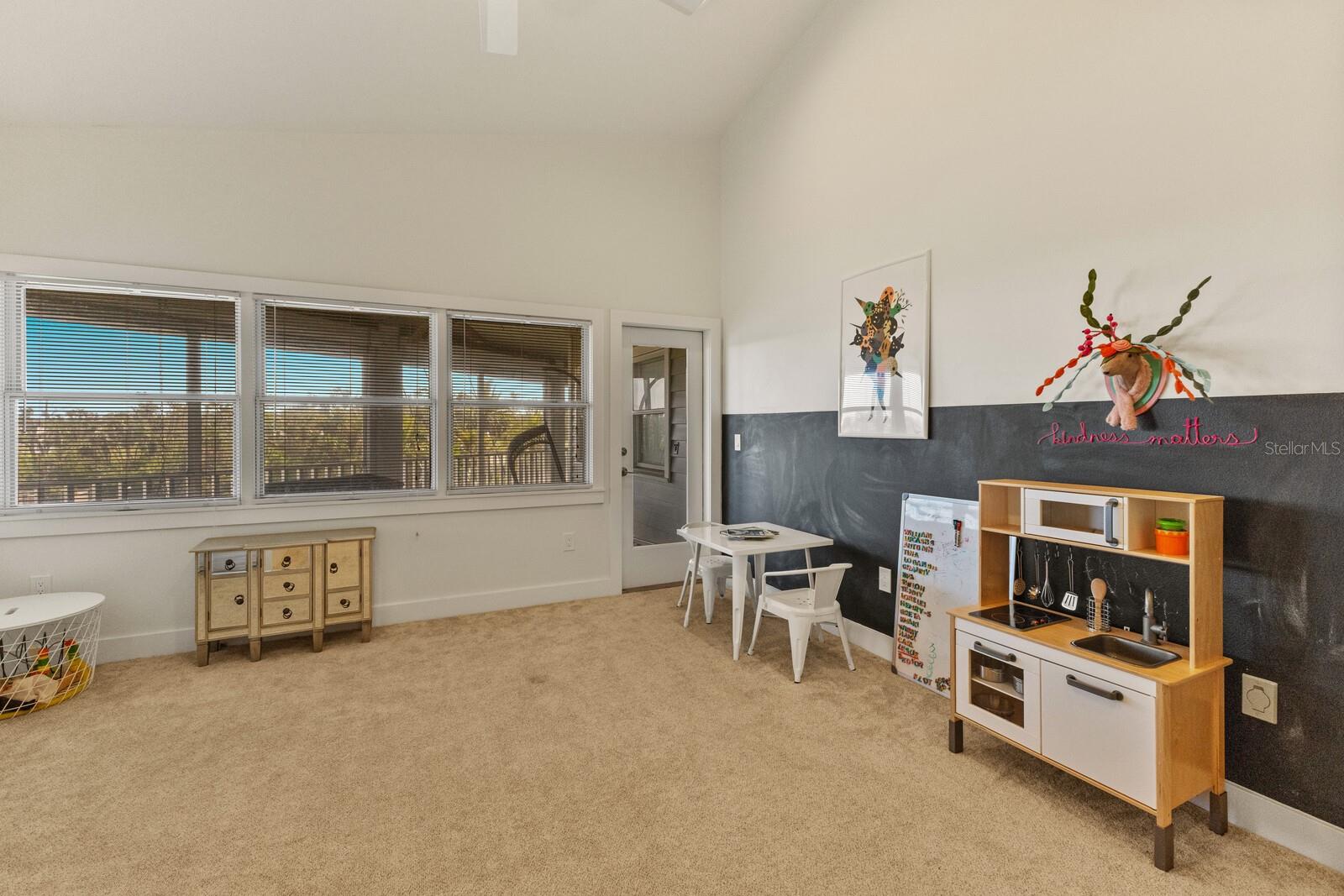 RIVERSIDE TERRACE - Residential